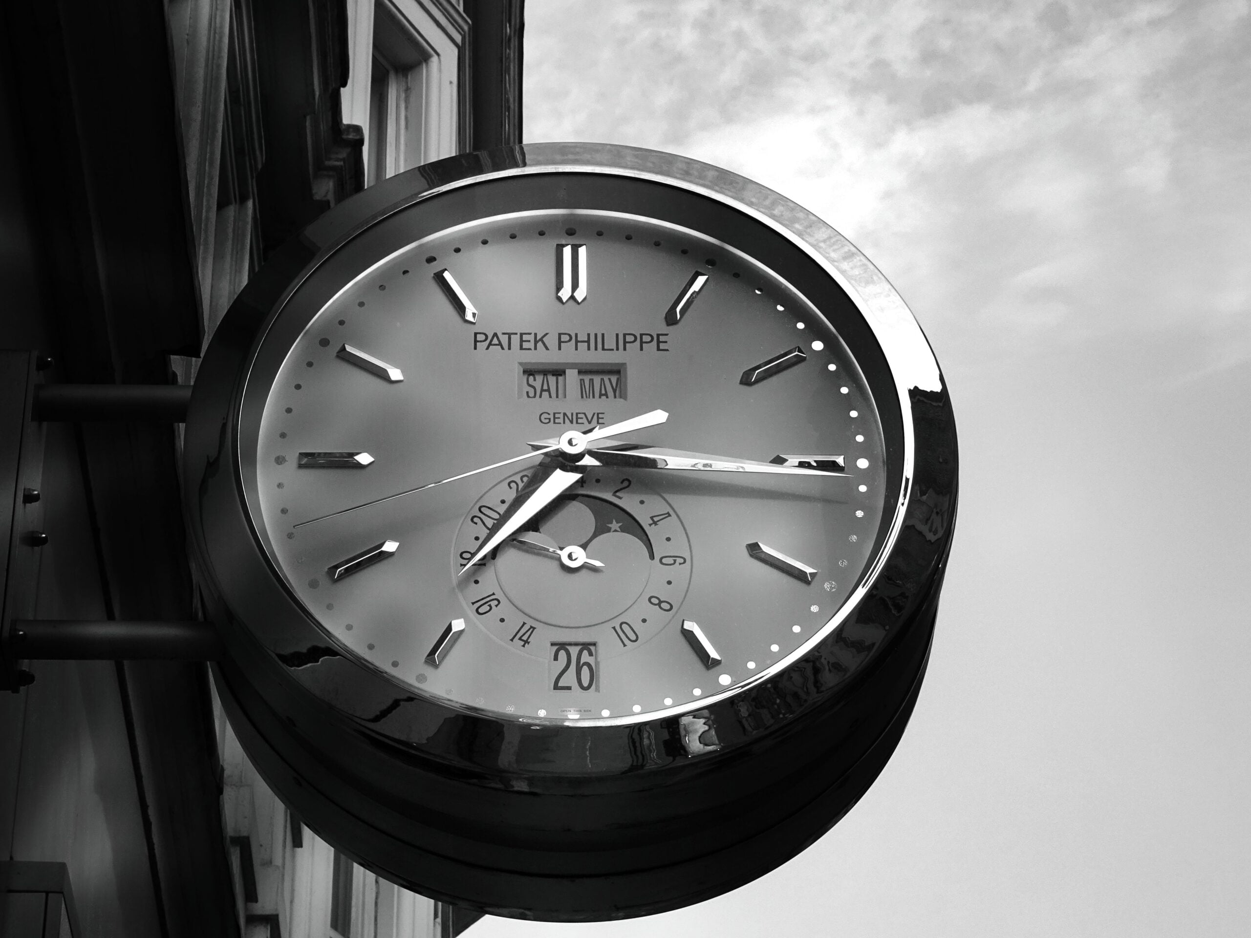 Chronatic: Luxury Watch Sourcing